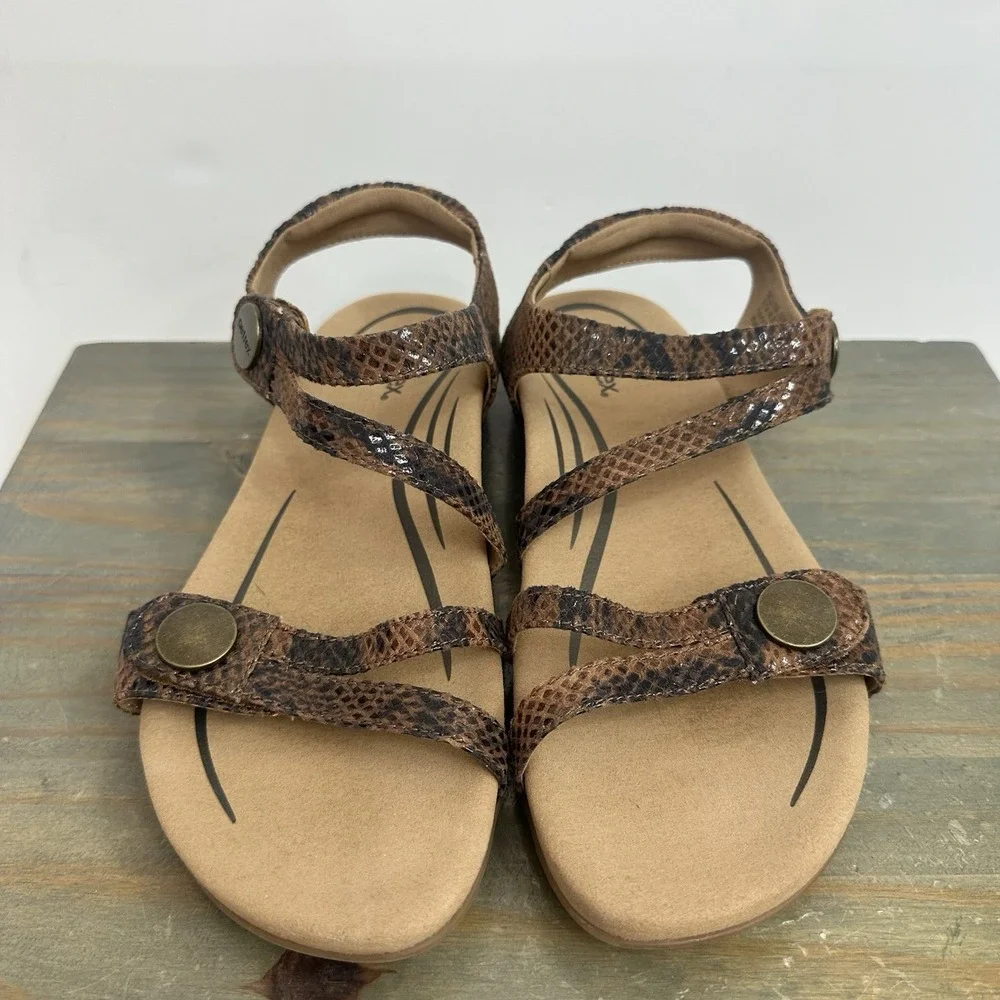 Aetrex Jess Adjustable Quarter Strap Sandals Size 38 (US 7.5-8) Snakeskin Print
